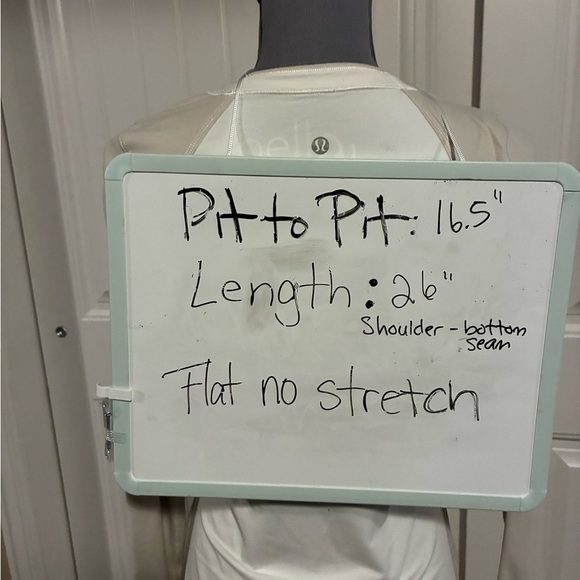 Lululemon Run: Layer Me Long Sleeve Size 6 Exercise Stretch Minimalist Pocket - Picture 10 of 10